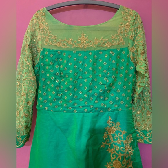 Hastkala Green Ethnic Salwar Suit with Gold work Size XL - Picture 3 of 8